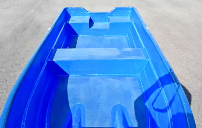 Стеклопластиковая лодка Neman-340 (тримаран) в Димитровграде Стеклопластиковая лодка Neman-340 (тримаран) в Димитровграде