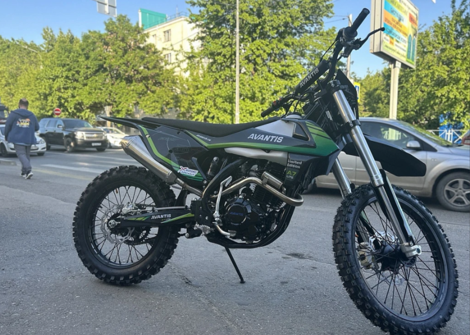 Мотоцикл AVANTIS A7 NEW LITE (CB250-F/172FMM-3A) KKE (2023) в Димитровграде Мотоцикл AVANTIS A7 NEW LITE (CB250-F/172FMM-3A) KKE (2023) в Димитровграде