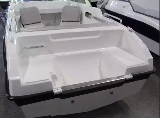 Стеклопластиковый катер Neman-500 Р в Димитровграде Стеклопластиковый катер Neman-500 Р в Димитровграде