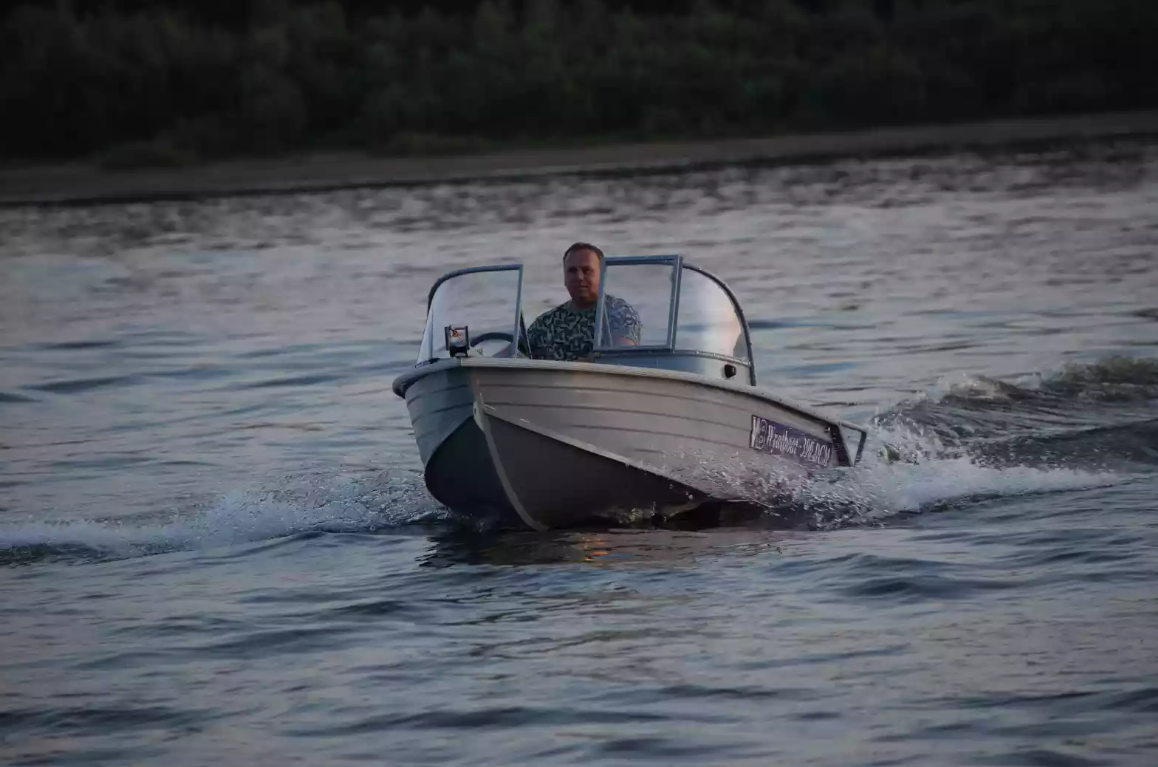 Алюминиевый катер Wyatboat-390 DCM в Димитровграде Алюминиевый катер Wyatboat-390 DCM в Димитровграде