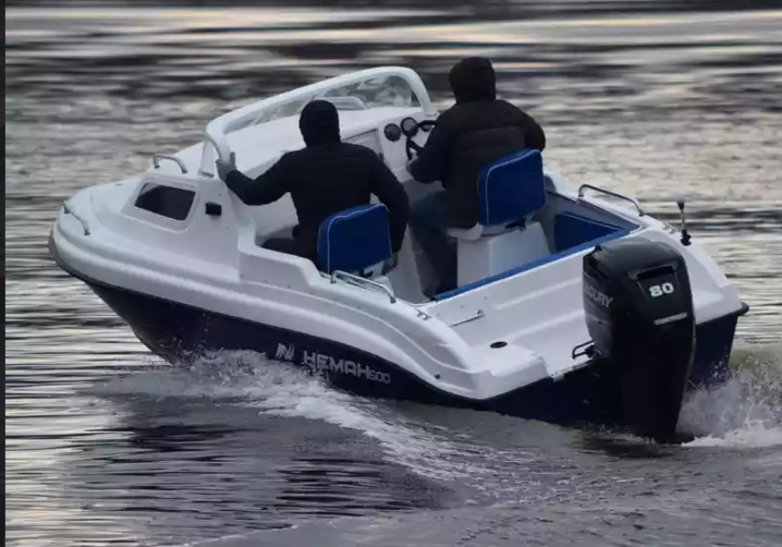 Комбинированный катер Neman-500 с каютой в Димитровграде Комбинированный катер Neman-500 с каютой в Димитровграде