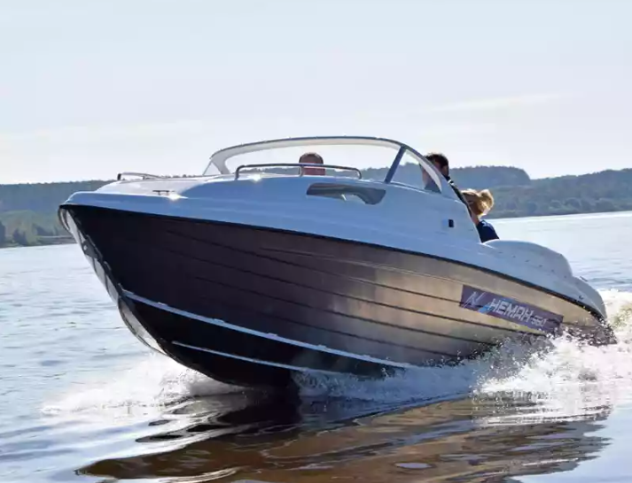 Комбинированный катер Neman-550 с каютой в Димитровграде Комбинированный катер Neman-550 с каютой в Димитровграде