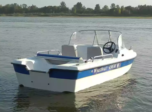 Стеклопластиковый катер Wyatboat-430 M (тримаран) в Димитровграде Стеклопластиковый катер Wyatboat-430 M (тримаран) в Димитровграде