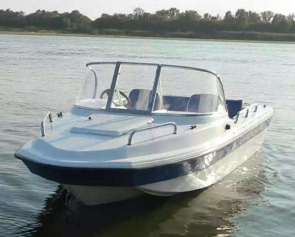 Стеклопластиковый катер Wyatboat-430 M (тримаран) в Димитровграде Стеклопластиковый катер Wyatboat-430 M (тримаран) в Димитровграде