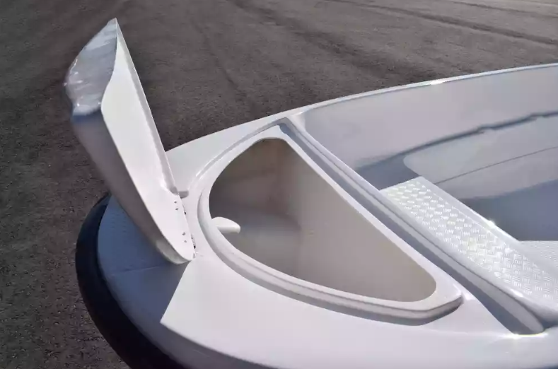 Стеклопластиковая лодка Пингвин (тримаран) в Димитровграде Стеклопластиковая лодка Пингвин (тримаран) в Димитровграде