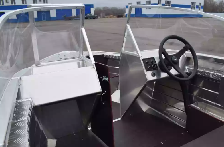 Алюминиевый катер Wyatboat-390 DCM Увеличенный борт в Димитровграде Алюминиевый катер Wyatboat-390 DCM Увеличенный борт в Димитровграде