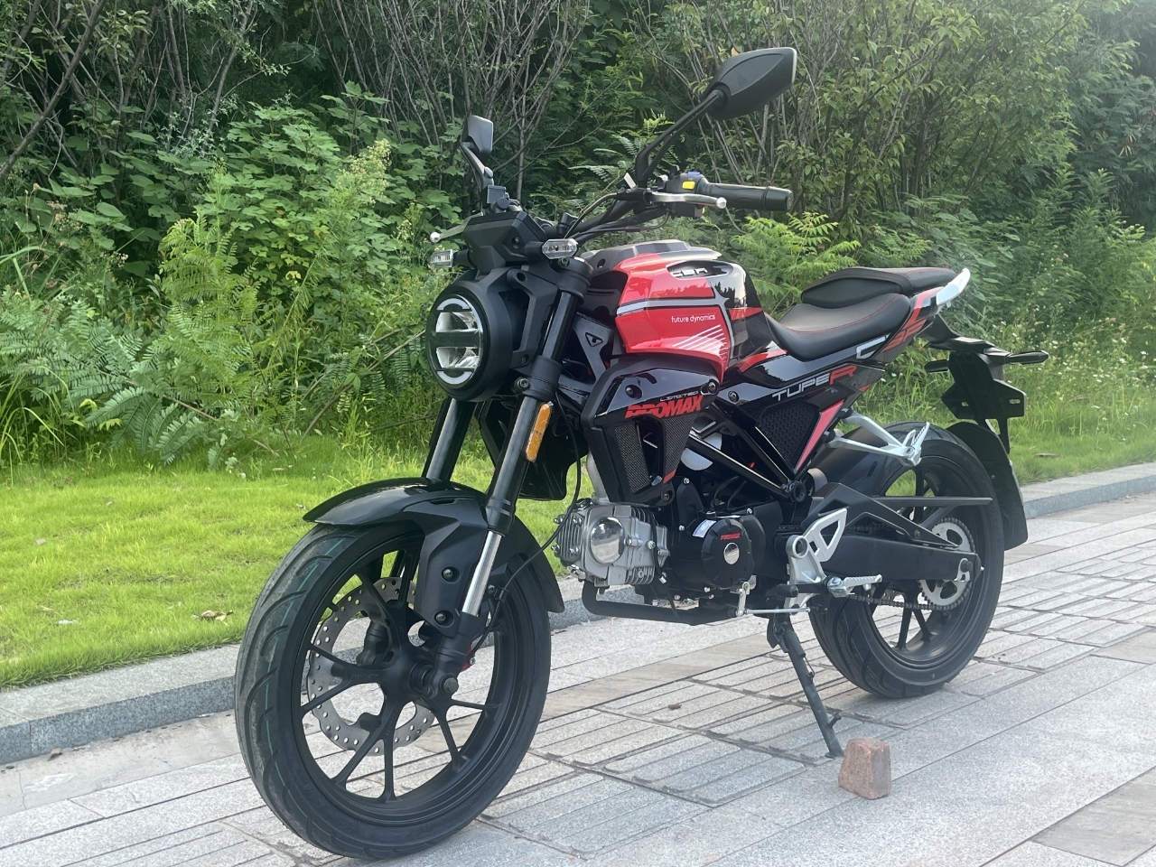 Мопед PROMAX CB130R (49) в Димитровграде Мопед PROMAX CB130R (49) в Димитровграде