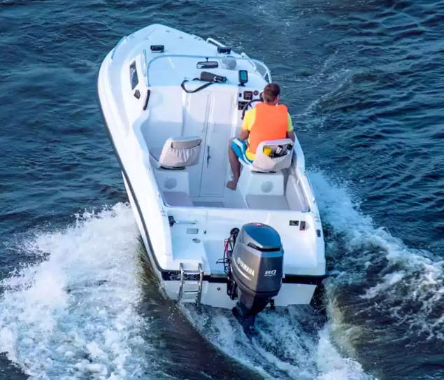 Стеклопластиковый катер Neman-500 в Димитровграде Стеклопластиковый катер Neman-500 в Димитровграде