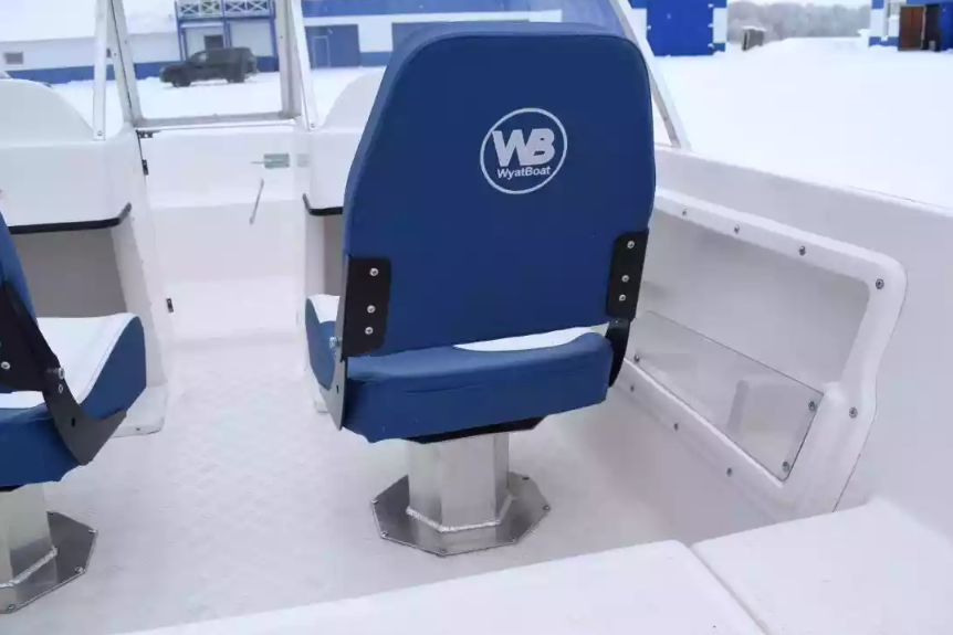 Стеклопластиковый катер Wyatboat-430DCМ (килевая) в Димитровграде Стеклопластиковый катер Wyatboat-430DCМ (килевая) в Димитровграде