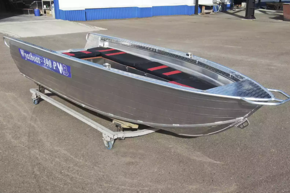 Алюминиевая лодка Wyatboat-390РМ увеличенный борт в Димитровграде Алюминиевая лодка Wyatboat-390РМ увеличенный борт в Димитровграде