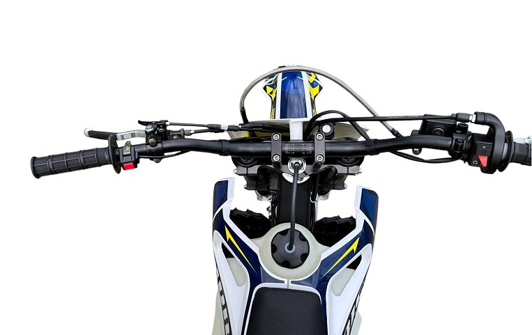 Эндуро мотоцикл IRBIS HTR 250 в Димитровграде Эндуро мотоцикл IRBIS HTR 250 в Димитровграде