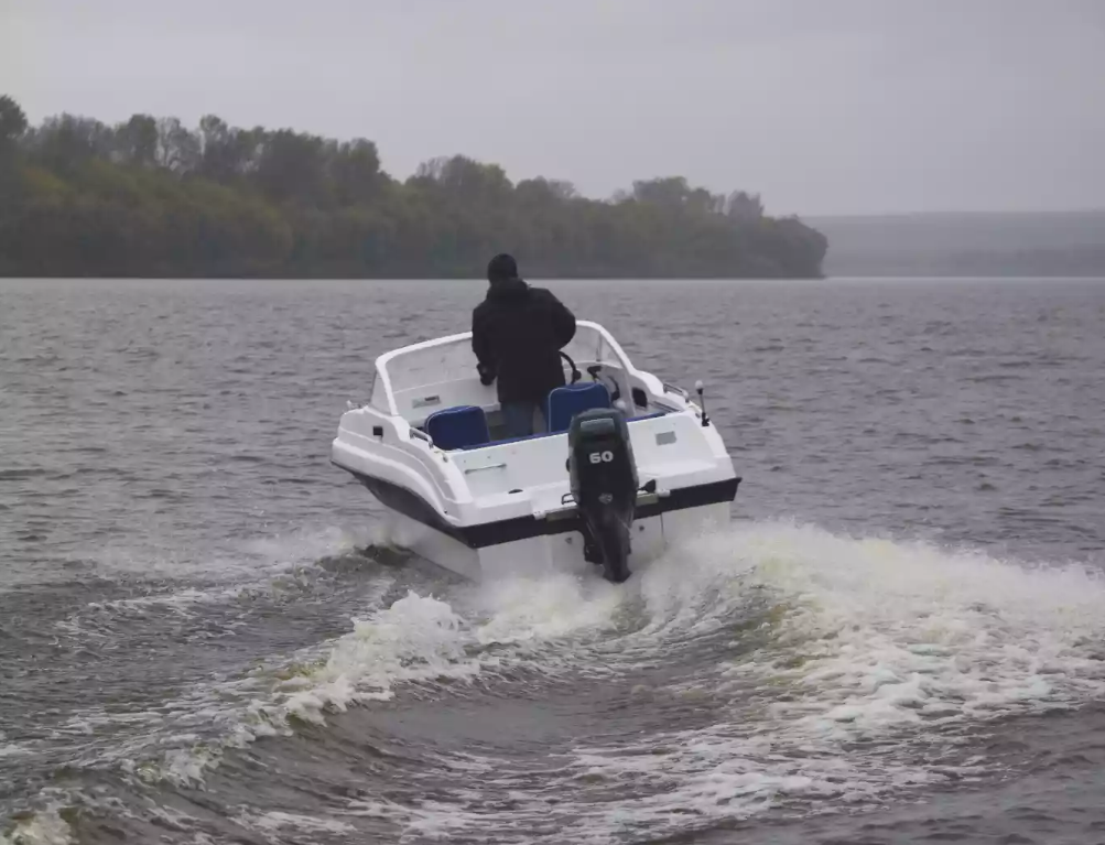 Стеклопластиковый катер Neman-500 Р в Димитровграде Стеклопластиковый катер Neman-500 Р в Димитровграде