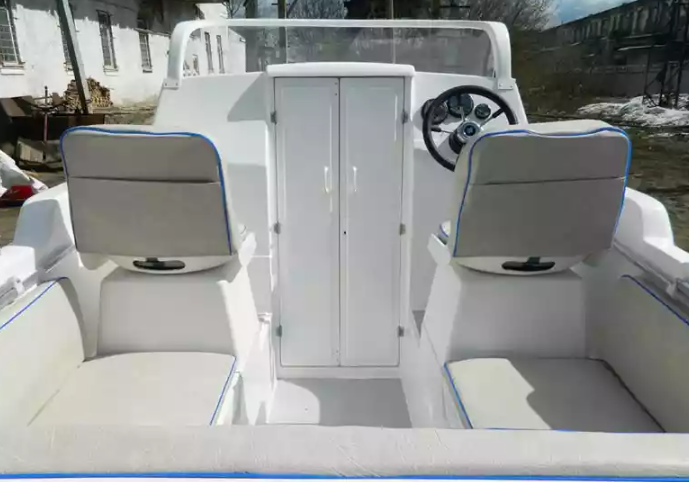 Комбинированный катер Neman-500 с каютой в Димитровграде Комбинированный катер Neman-500 с каютой в Димитровграде