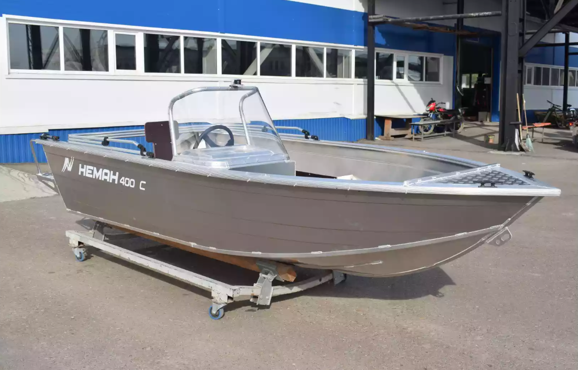Алюминиевый катер Неман-400 С в Димитровграде Алюминиевый катер Неман-400 С в Димитровграде