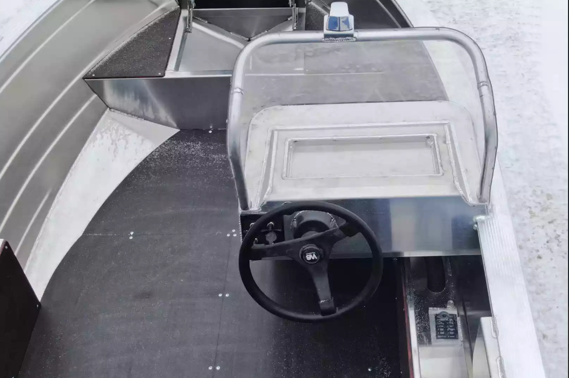 Алюминиевая лодка Неман-400 С в Димитровграде Алюминиевая лодка Неман-400 С в Димитровграде