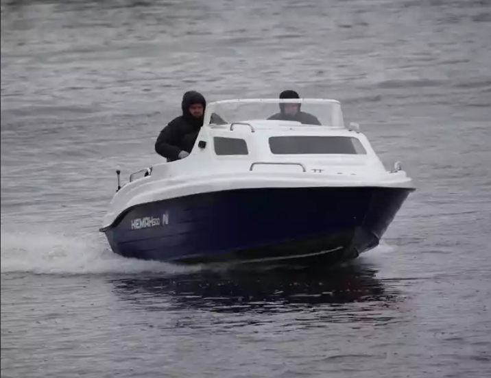 Комбинированный катер Neman-500 с каютой в Димитровграде Комбинированный катер Neman-500 с каютой в Димитровграде