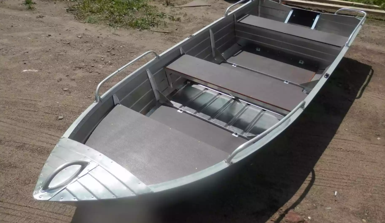 Алюминиевая лодка Вятка-Профи 32 в Димитровграде Алюминиевая лодка Вятка-Профи 32 в Димитровграде