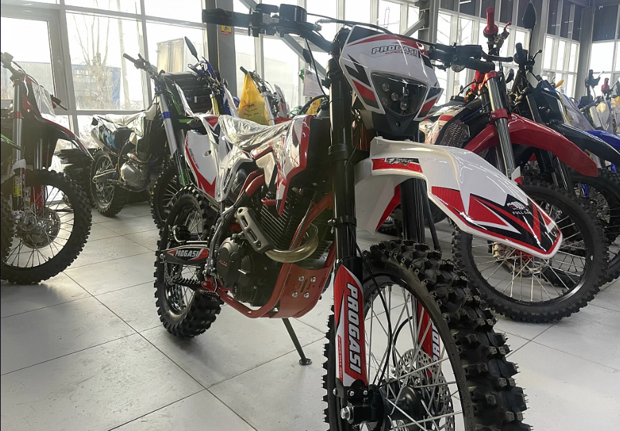 Мотоцикл Progasi SUPER MAX 250 PRO SPORT в Димитровграде Мотоцикл Progasi SUPER MAX 250 PRO SPORT в Димитровграде