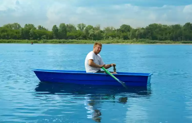 Стеклопластиковая лодка Малютка в Димитровграде Стеклопластиковая лодка Малютка в Димитровграде