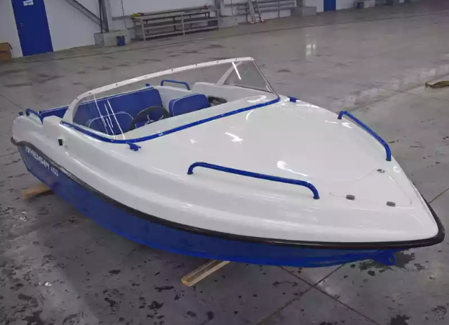 Комбинированный катер Neman-450 в Димитровграде Комбинированный катер Neman-450 в Димитровграде