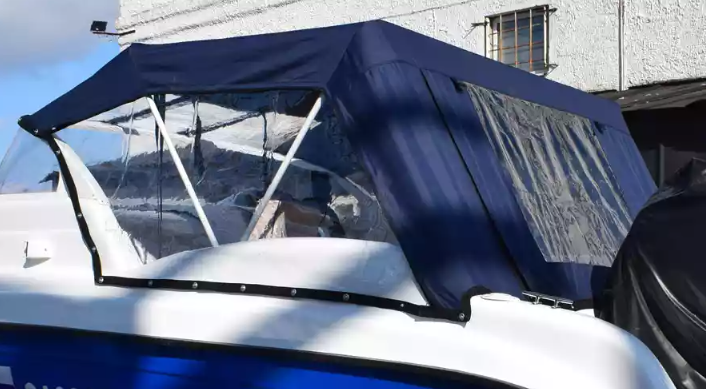 Стеклопластиковый катер Neman-550 с каютой в Димитровграде Стеклопластиковый катер Neman-550 с каютой в Димитровграде