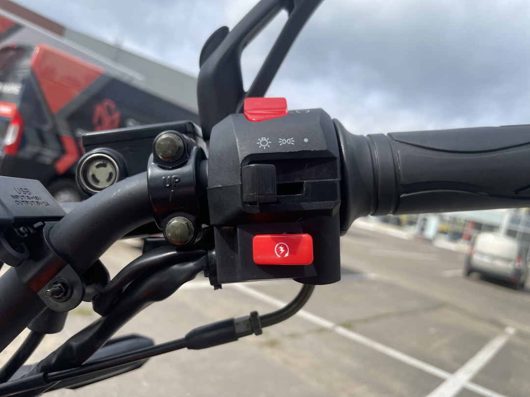 Мопед PROMAX CB150R (49) в Димитровграде Мопед PROMAX CB150R (49) в Димитровграде