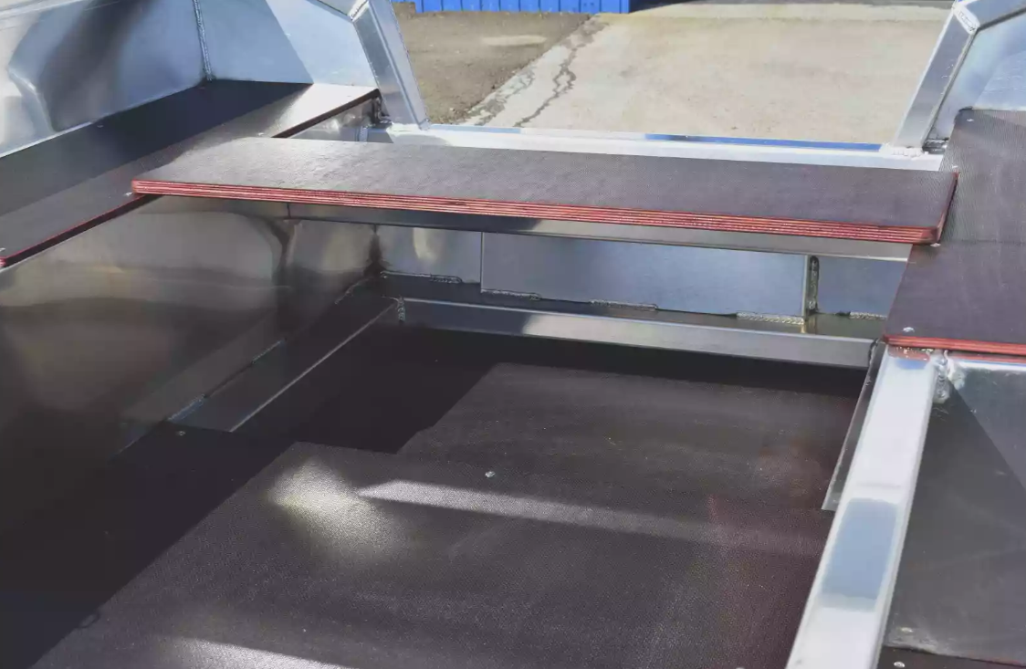 Алюминиевая лодка Неман-400 Р PRO в Димитровграде Алюминиевая лодка Неман-400 Р PRO в Димитровграде