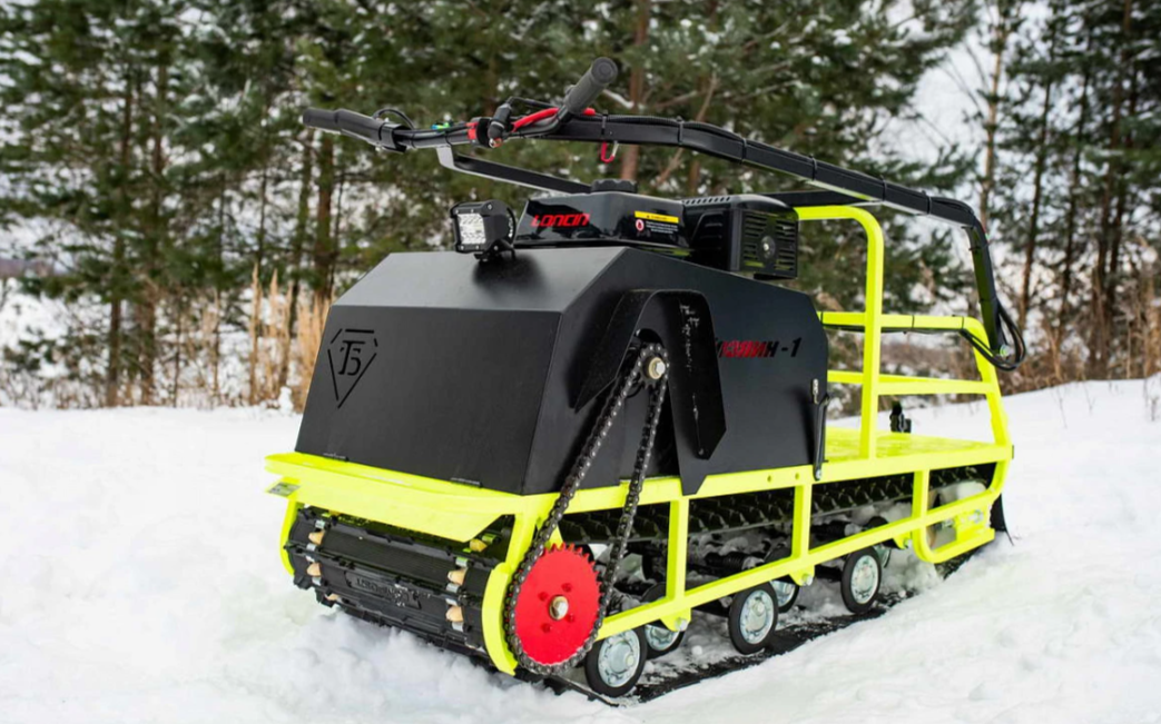 Мотобуксировщик Бурлак ХОЗЯИН-1 (капот металл) в Димитровграде Мотобуксировщик Бурлак ХОЗЯИН-1 (капот металл) в Димитровграде