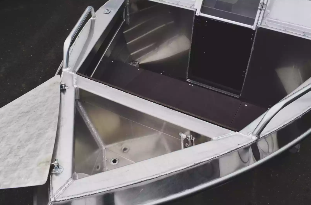 Алюминиевый катер Neman-400 DC в Димитровграде Алюминиевый катер Neman-400 DC в Димитровграде