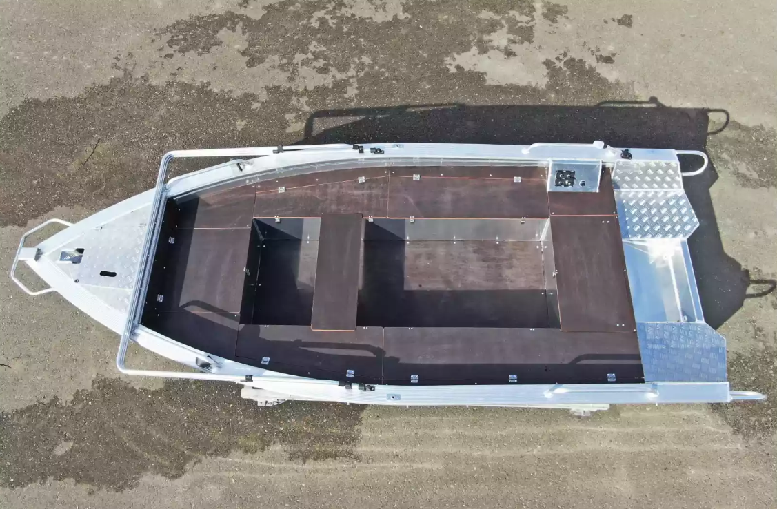 Алюминиевая лодка Wyatboat-390РМ в Димитровграде Алюминиевая лодка Wyatboat-390РМ в Димитровграде