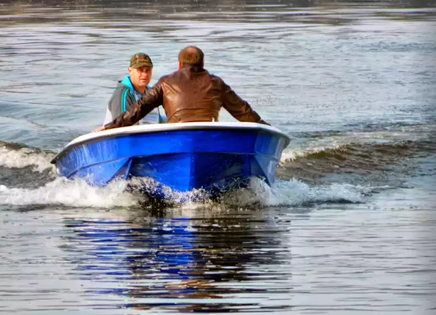 Стеклопластиковая лодка Wyatboat 430 тримаран в Димитровграде Стеклопластиковая лодка Wyatboat 430 тримаран в Димитровграде