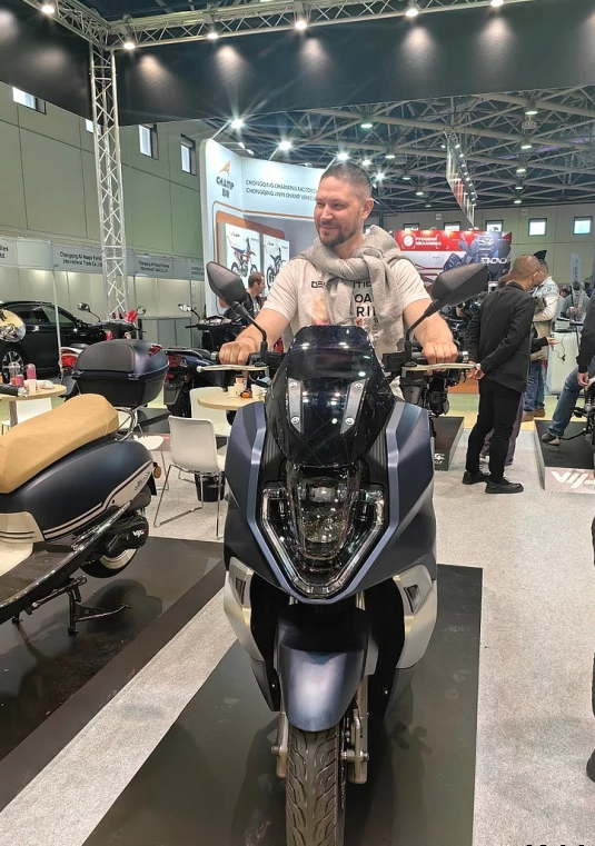 Скутер FAIDET BATUR 250(49) в Димитровграде Скутер FAIDET BATUR 250(49) в Димитровграде