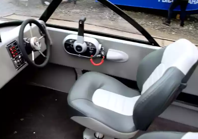 Алюминиевый катер Неман 500 в Димитровграде Алюминиевый катер Неман 500 в Димитровграде