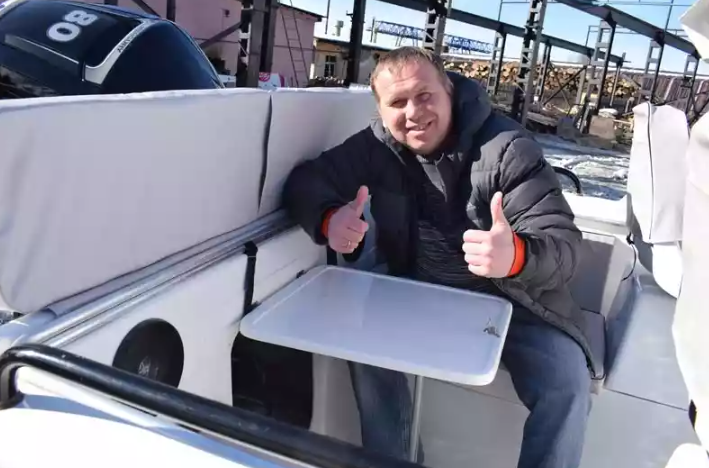 Комбинированный катер Neman-500 с каютой в Димитровграде Комбинированный катер Neman-500 с каютой в Димитровграде