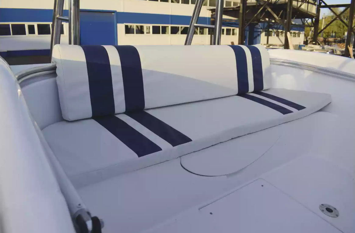 Комбинированный катер Neman-530 с каютой в Димитровграде Комбинированный катер Neman-530 с каютой в Димитровграде