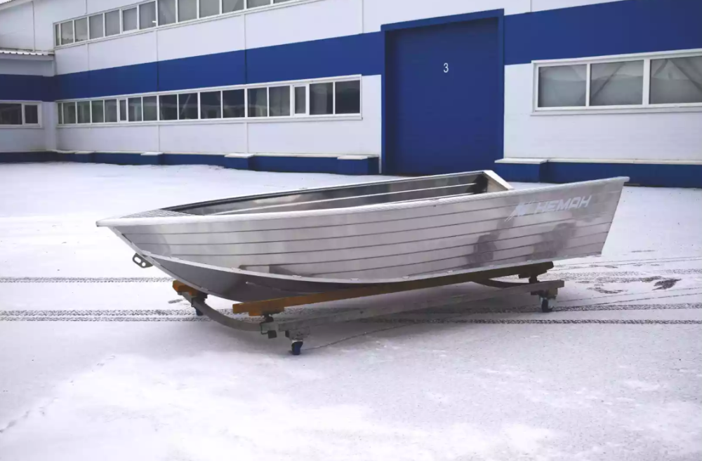 Алюминиевая лодка Неман-400 в Димитровграде Алюминиевая лодка Неман-400 в Димитровграде