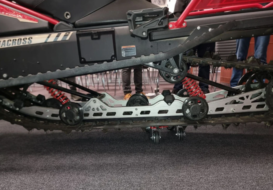 Снегоход AODES Siberiacross 1000 SWT 600mm LCD 6.8 в Димитровграде Снегоход AODES Siberiacross 1000 SWT 600mm LCD 6.8 в Димитровграде