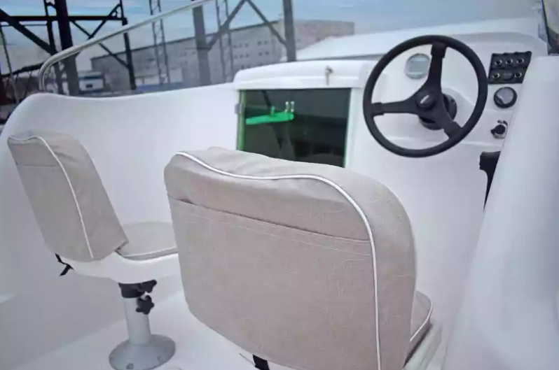 Стеклопластиковый катер Neman-530 с каютой в Димитровграде Стеклопластиковый катер Neman-530 с каютой в Димитровграде