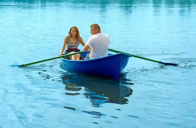 Стеклопластиковая лодка Дельфин в Димитровграде Стеклопластиковая лодка Дельфин в Димитровграде