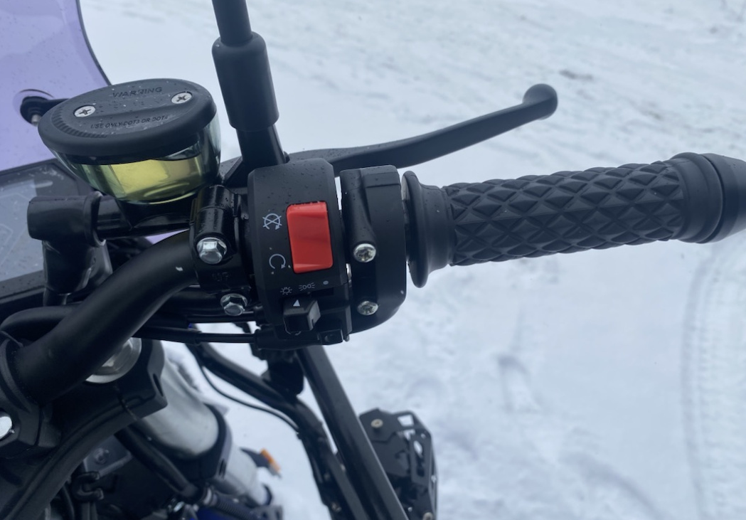 Мотоцикл TMBK FAHRENHEIT 250 (165 FMM) в Димитровграде Мотоцикл TMBK FAHRENHEIT 250 (165 FMM) в Димитровграде