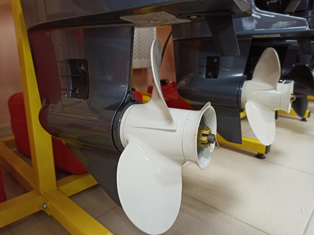 Лодочный мотор BREEZE T30S (2х тактный) в Димитровграде Лодочный мотор BREEZE T30S (2х тактный) в Димитровграде