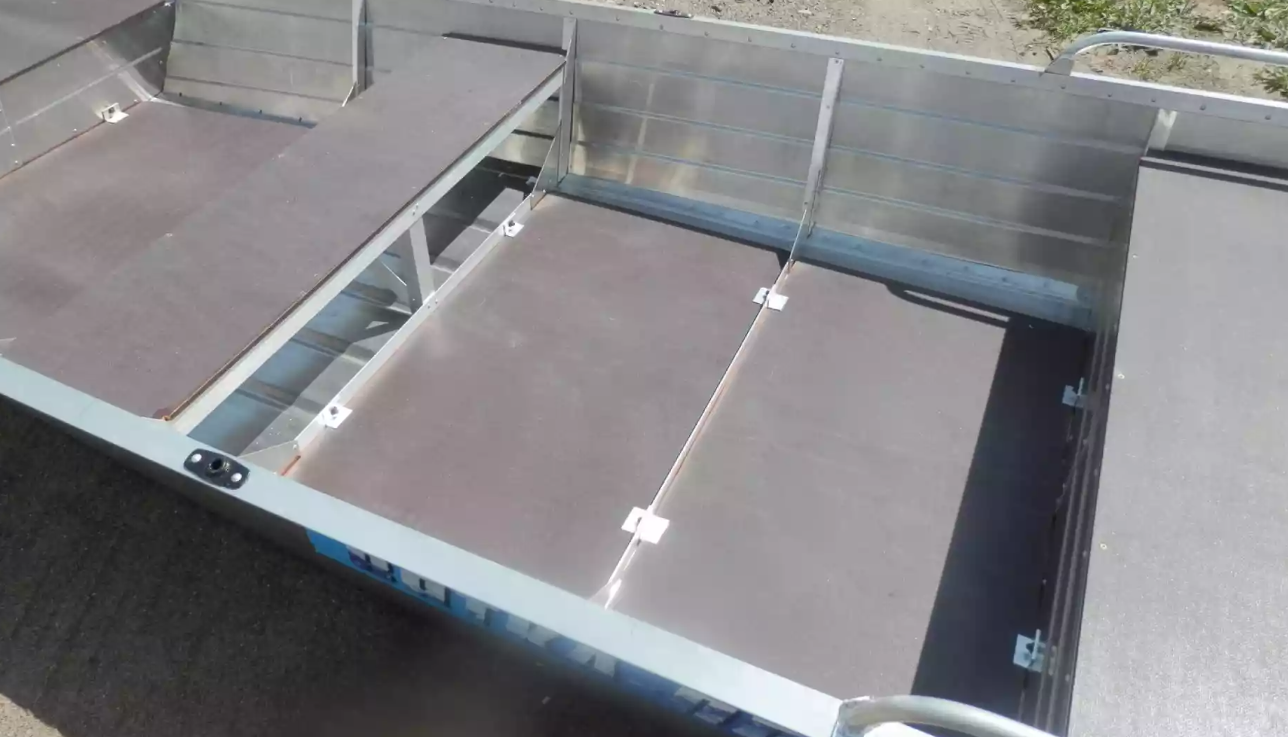 Алюминиевая лодка Вятка-Профи 32 в Димитровграде Алюминиевая лодка Вятка-Профи 32 в Димитровграде