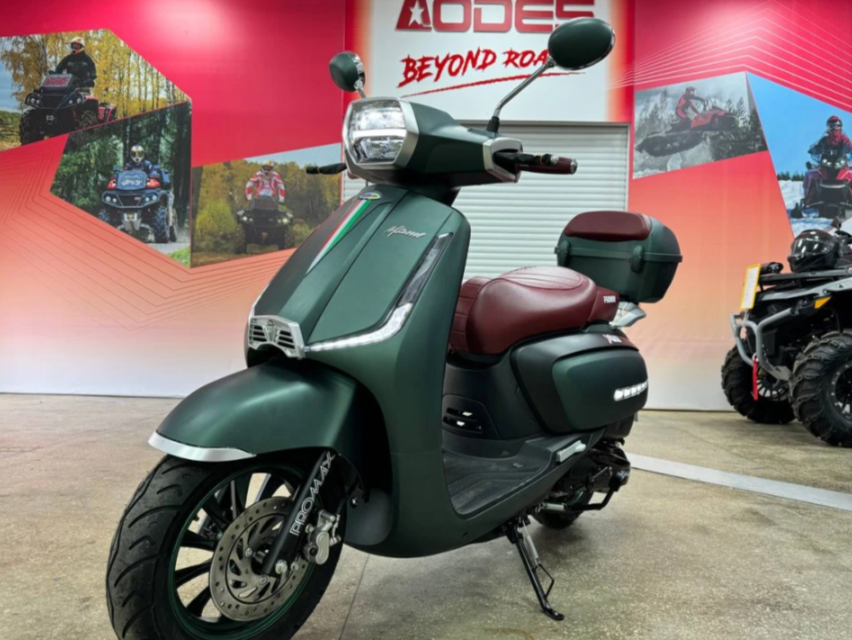 Скутер PROMAX Miami 240 (49) в Димитровграде Скутер PROMAX Miami 240 (49) в Димитровграде