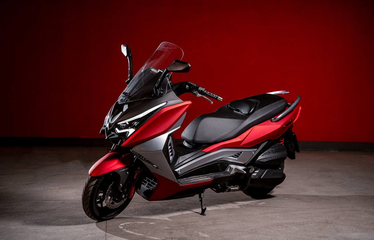 МАКСИСКУТЕР ARIIC 318 в Димитровграде МАКСИСКУТЕР ARIIC 318 в Димитровграде