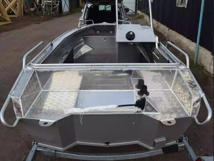 Алюминиевый катер Wyatboat-390 C в Димитровграде Алюминиевый катер Wyatboat-390 C в Димитровграде