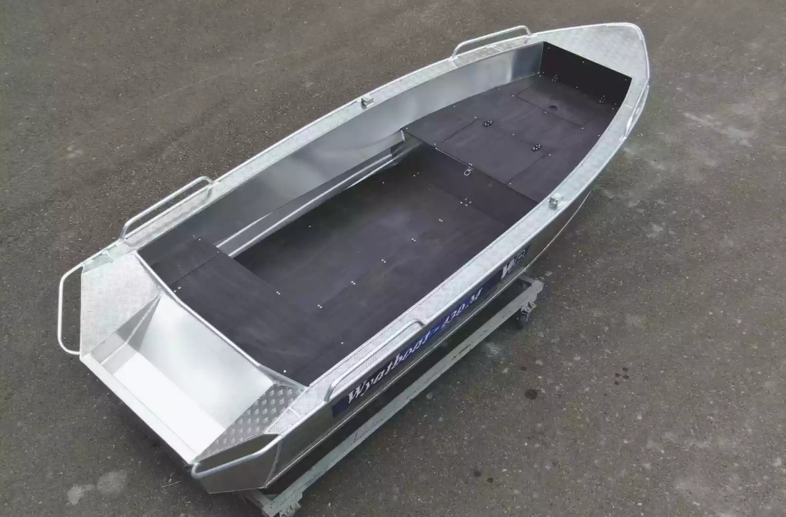 Алюминиевая лодка  Wyatboat-430М FISH в Димитровграде Алюминиевая лодка  Wyatboat-430М FISH в Димитровграде