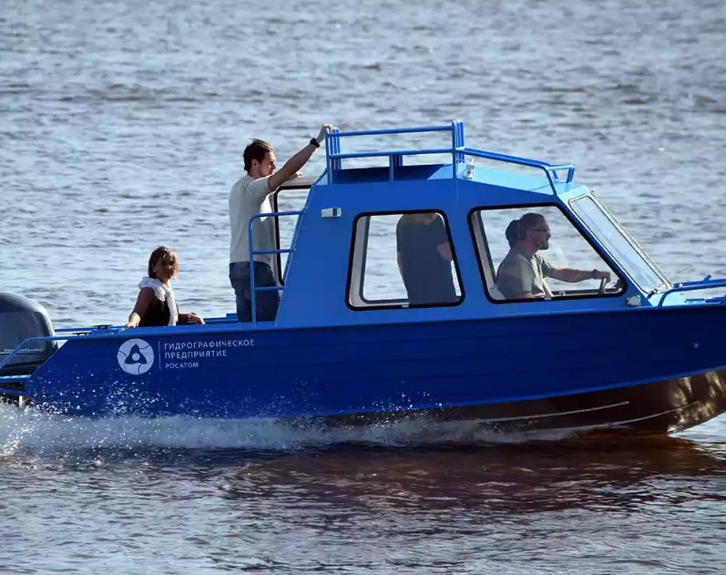 Алюминиевый катер Неман-500 (закрытая рубка) в Димитровграде Алюминиевый катер Неман-500 (закрытая рубка) в Димитровграде