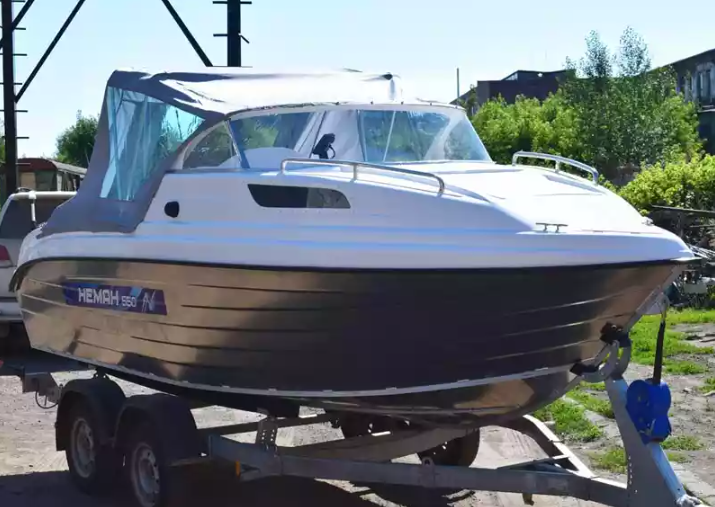 Комбинированный катер Neman-550 с каютой в Димитровграде Комбинированный катер Neman-550 с каютой в Димитровграде