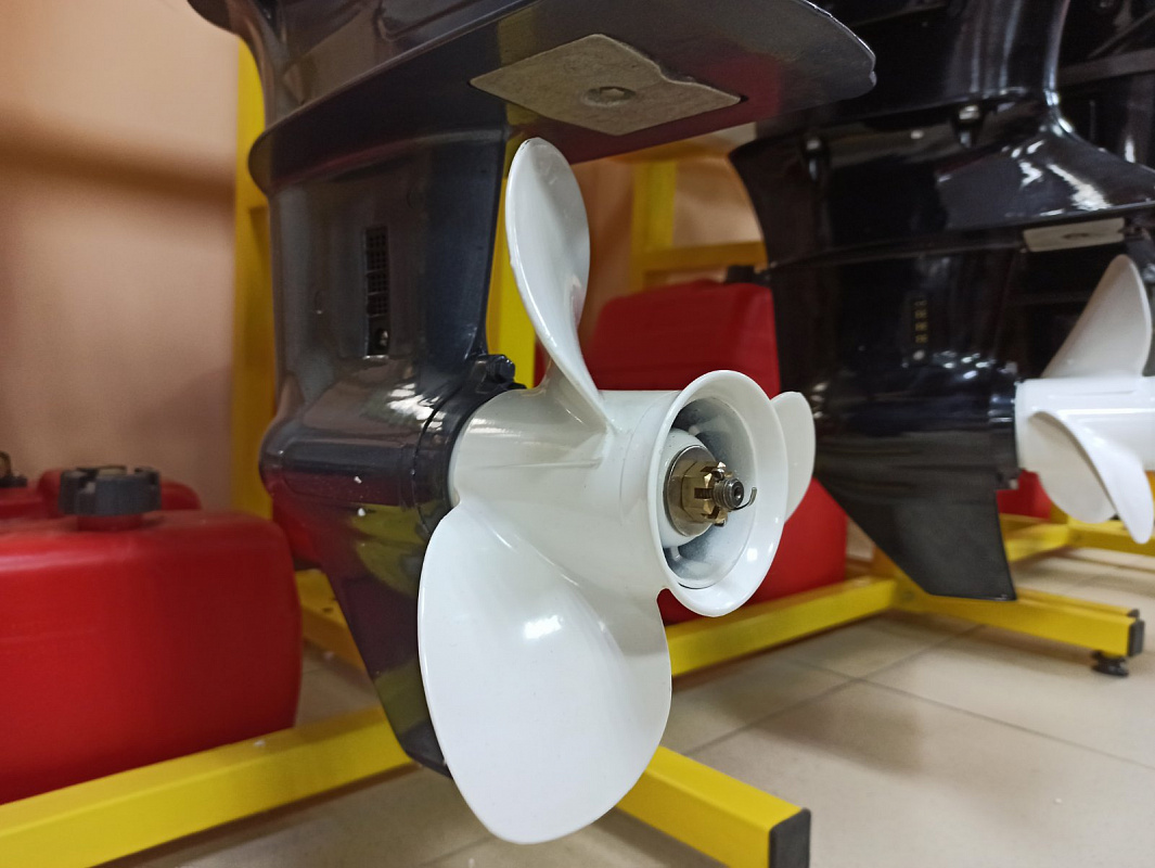 Лодочный мотор BREEZE F9,9S (4х тактный) в Димитровграде Лодочный мотор BREEZE F9,9S (4х тактный) в Димитровграде