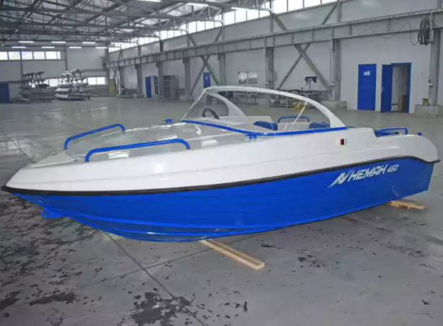 Комбинированный катер Neman-450 в Димитровграде Комбинированный катер Neman-450 в Димитровграде